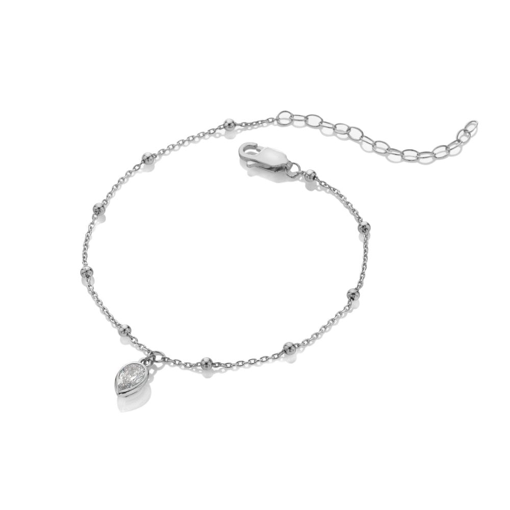 Silver bracelet with a heart-shaped charm 