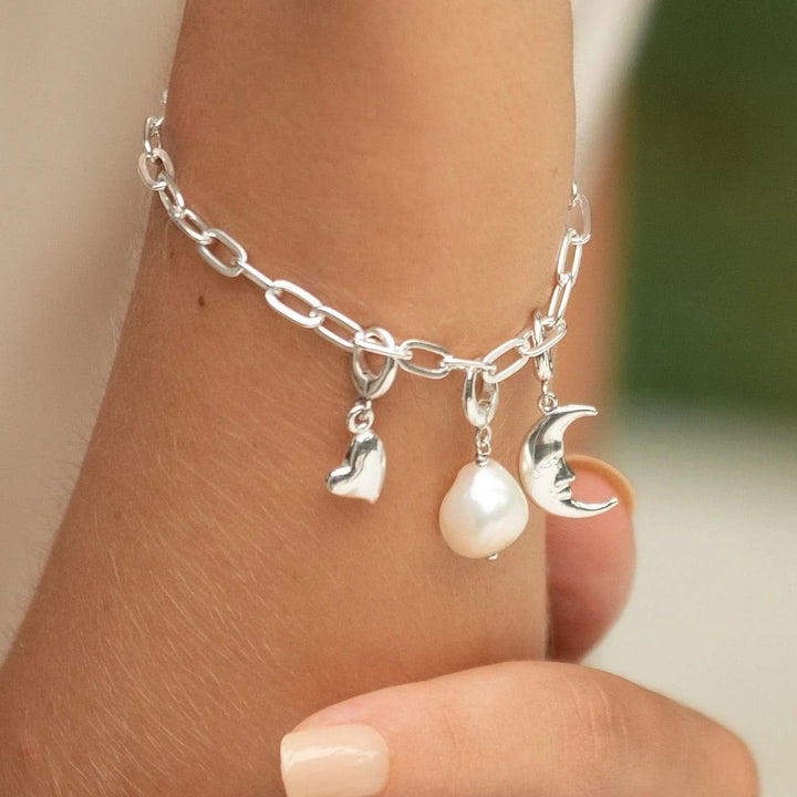 Silver Baroque Pearl Charm CS295