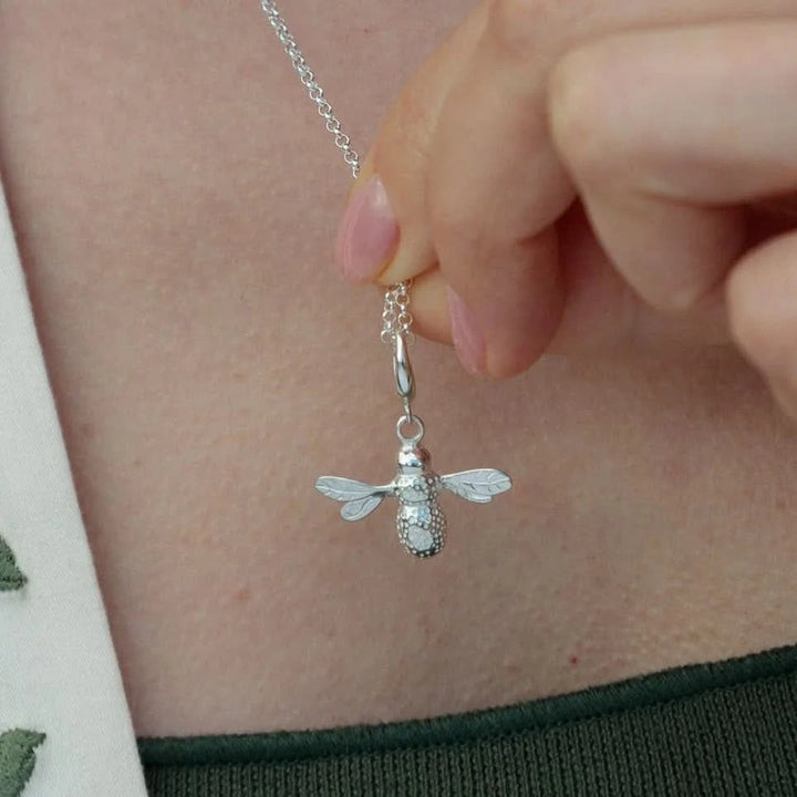 Silver Bee Charm CSBZ