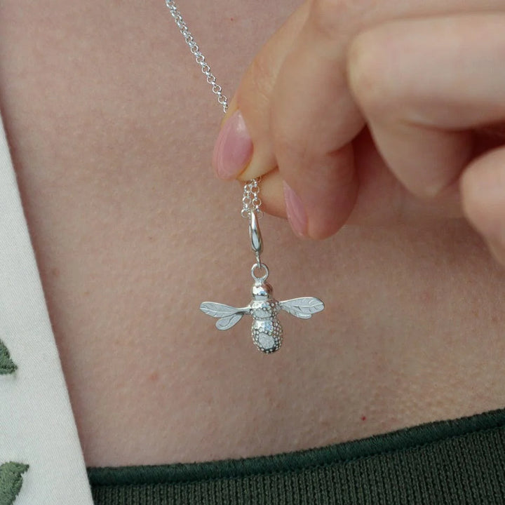 Silver Bee Necklace CNSBZ-1