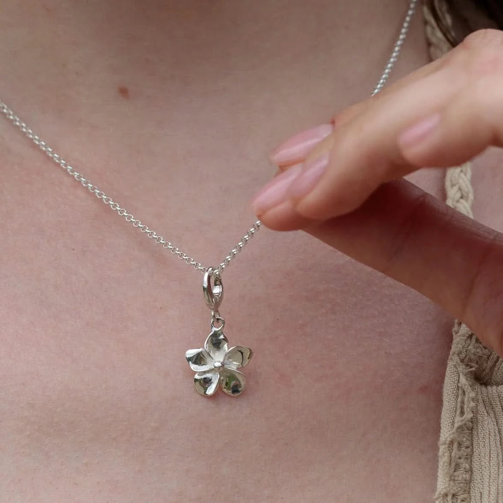 Silver Flower Charm CSFH