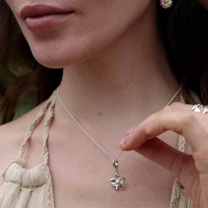 Silver Flower Necklace CNSFH-1
