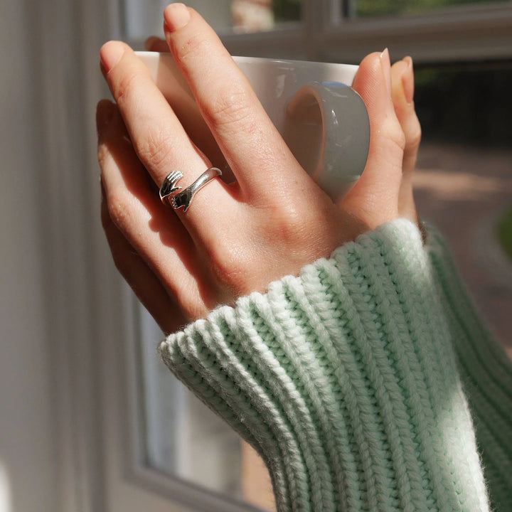 Silver Hug Ring RSHUG-1