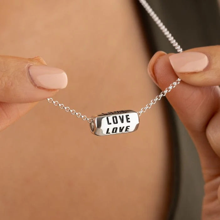 Silver Love is All Around Black Necklace CNSLOBL-1