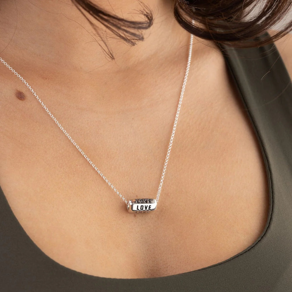 Silver Love is All Around Black Necklace CNSLOBL-1