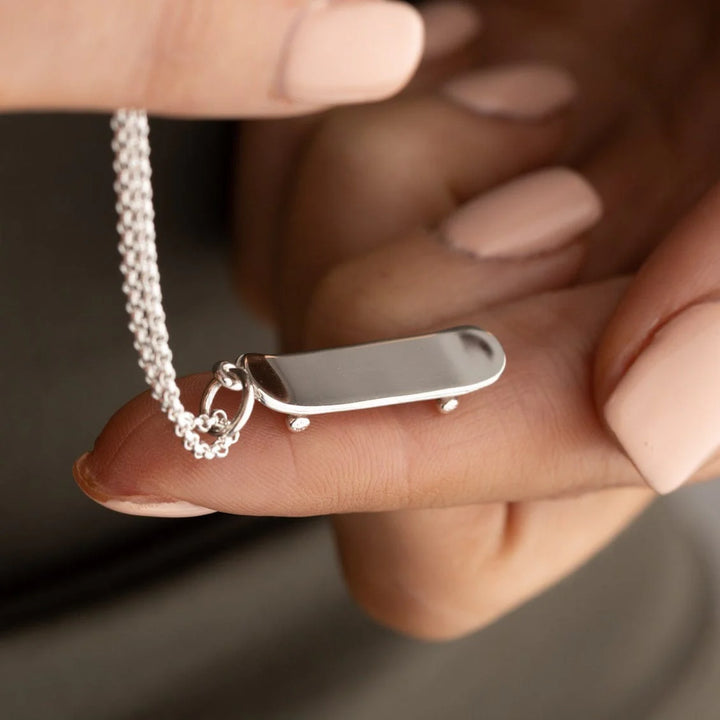 Silver Skateboard Necklace CNSSKABO-1