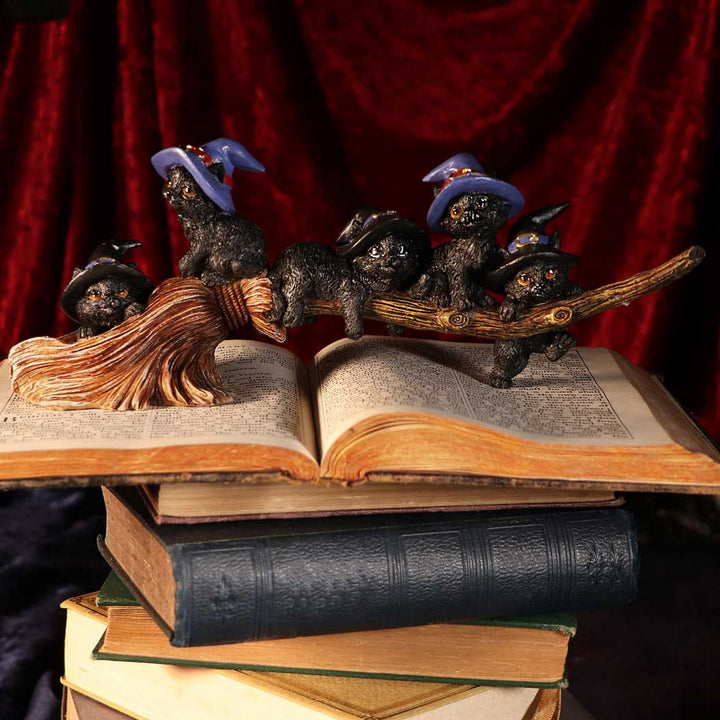 Purrfect Broomstick Witches Familiar Black Cats and Broomstick Figurine U5485T1