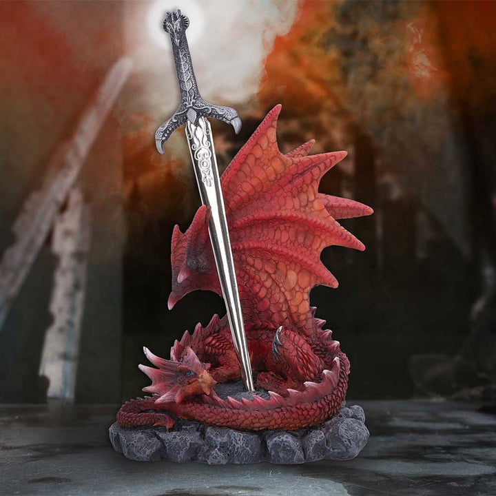 Forged in Flames dragon figurine U6565Y3