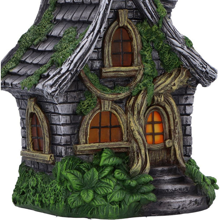 Curly Oak Manor Light Up Fairy House U7035M25