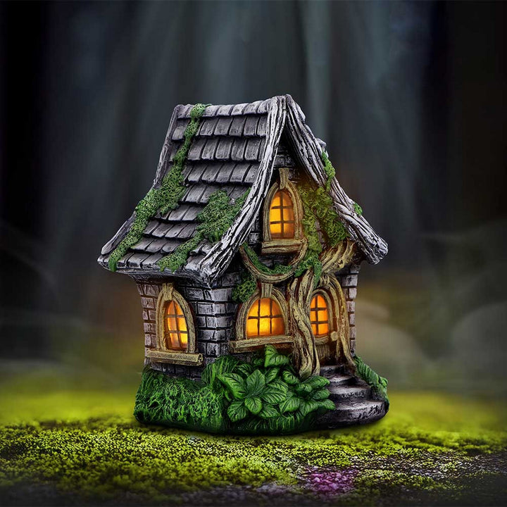 Curly Oak Manor Light Up Fairy House U7035M25