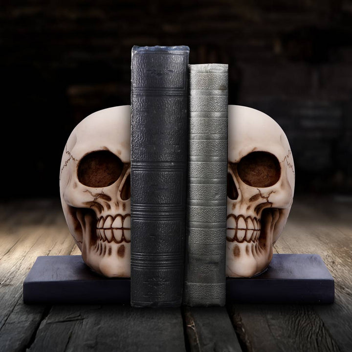 Final Chapter Skull Bookends 13.5cm U7292C25