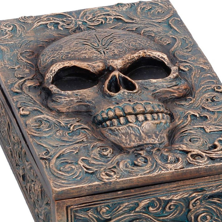 Skull Treasured Remains Box 5.6cm U7609B26