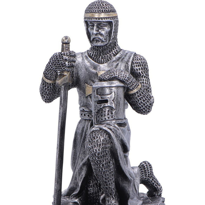 Medieval Soldier Pledge Figurine 15.1cm U7619B26