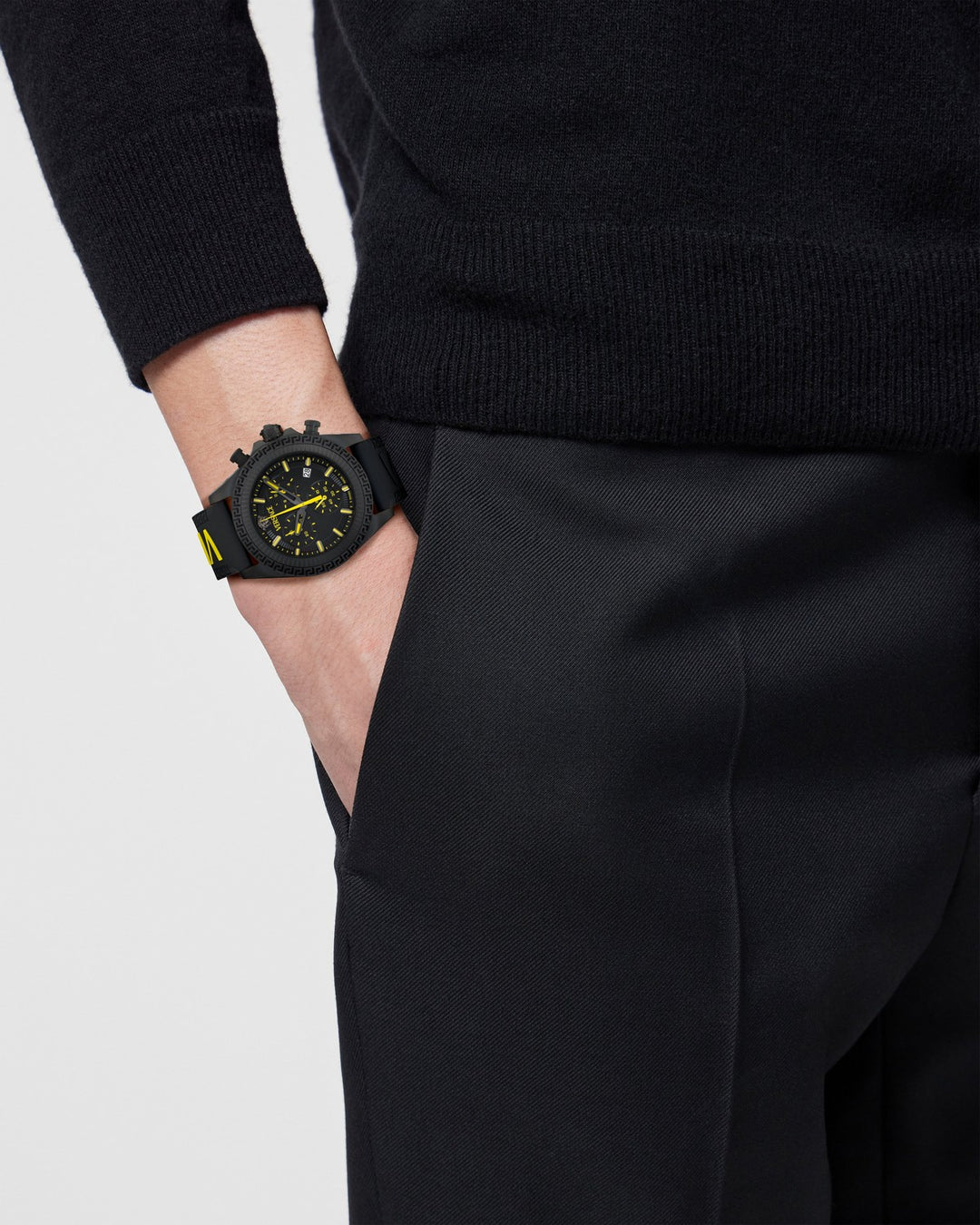 Versace Men’s Fornax Chronograph 43 mm Black Dial Sporty Quartz Watch VE0W00225
