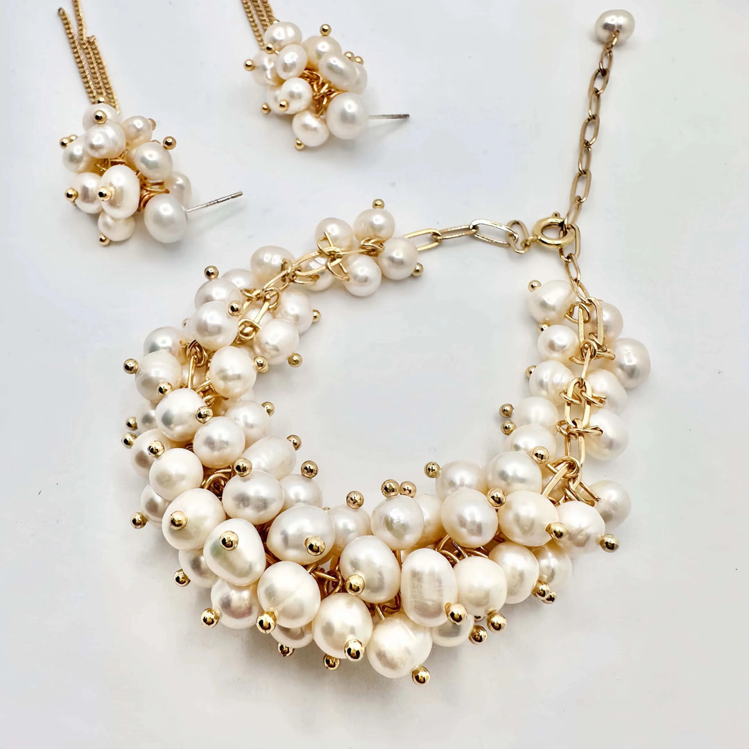 Various Sized Ivory Pearls Bracelet