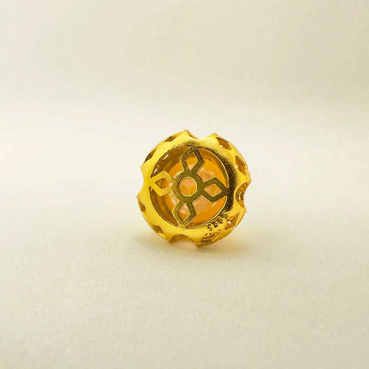 Vintage Engraved Pearl Pendant Necklace