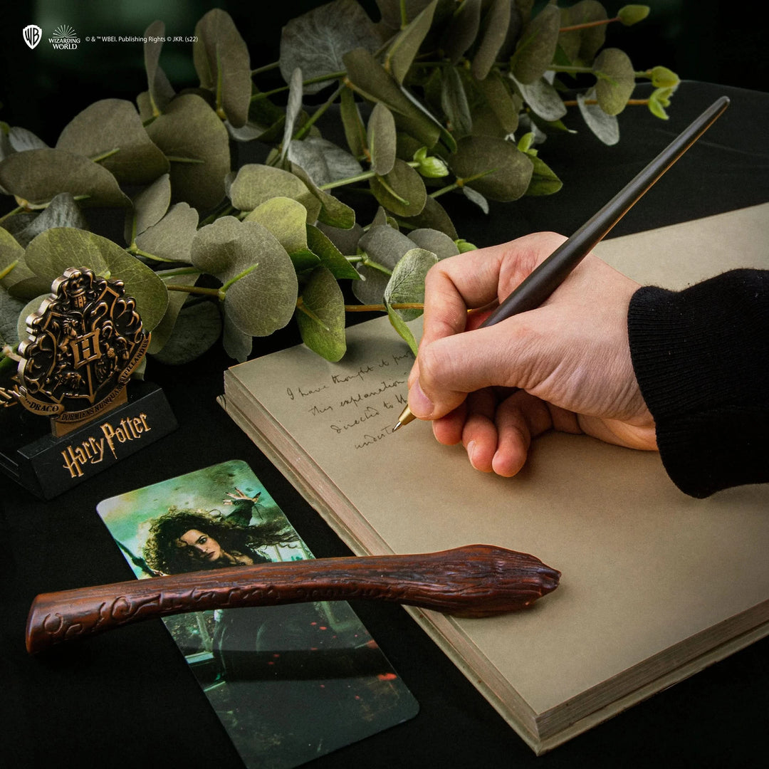 Harry Potter Bellatrix Lestrange Wand Pen With Stand& Lenticular Bookmark CR5406U