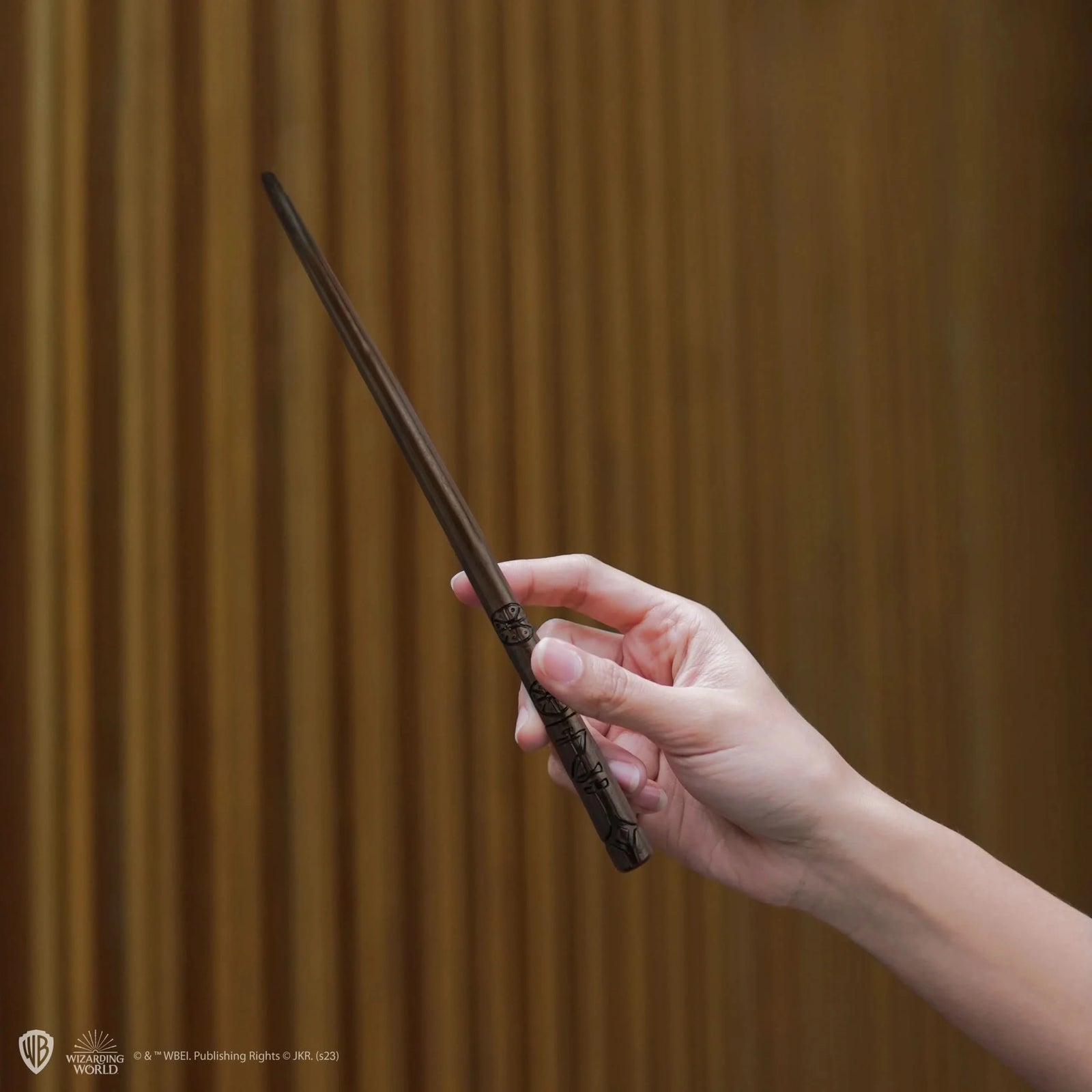 Harry Potter Cedric Diggory Wand Pen With Stand & Lenticular Bookmark CR5407U