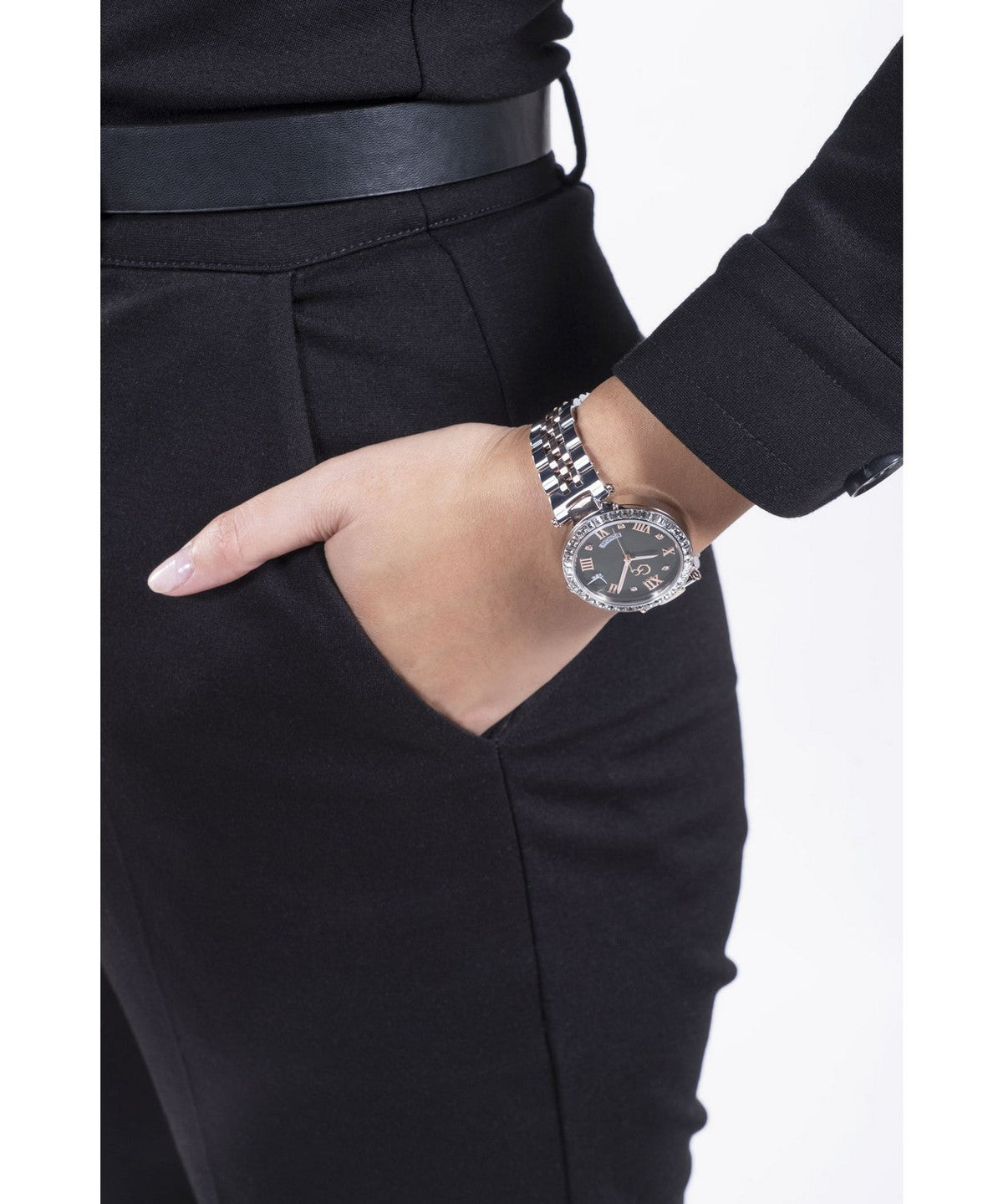 GC Dress Womens Silver & Rose Gold Tone Watch Z01010L9MF