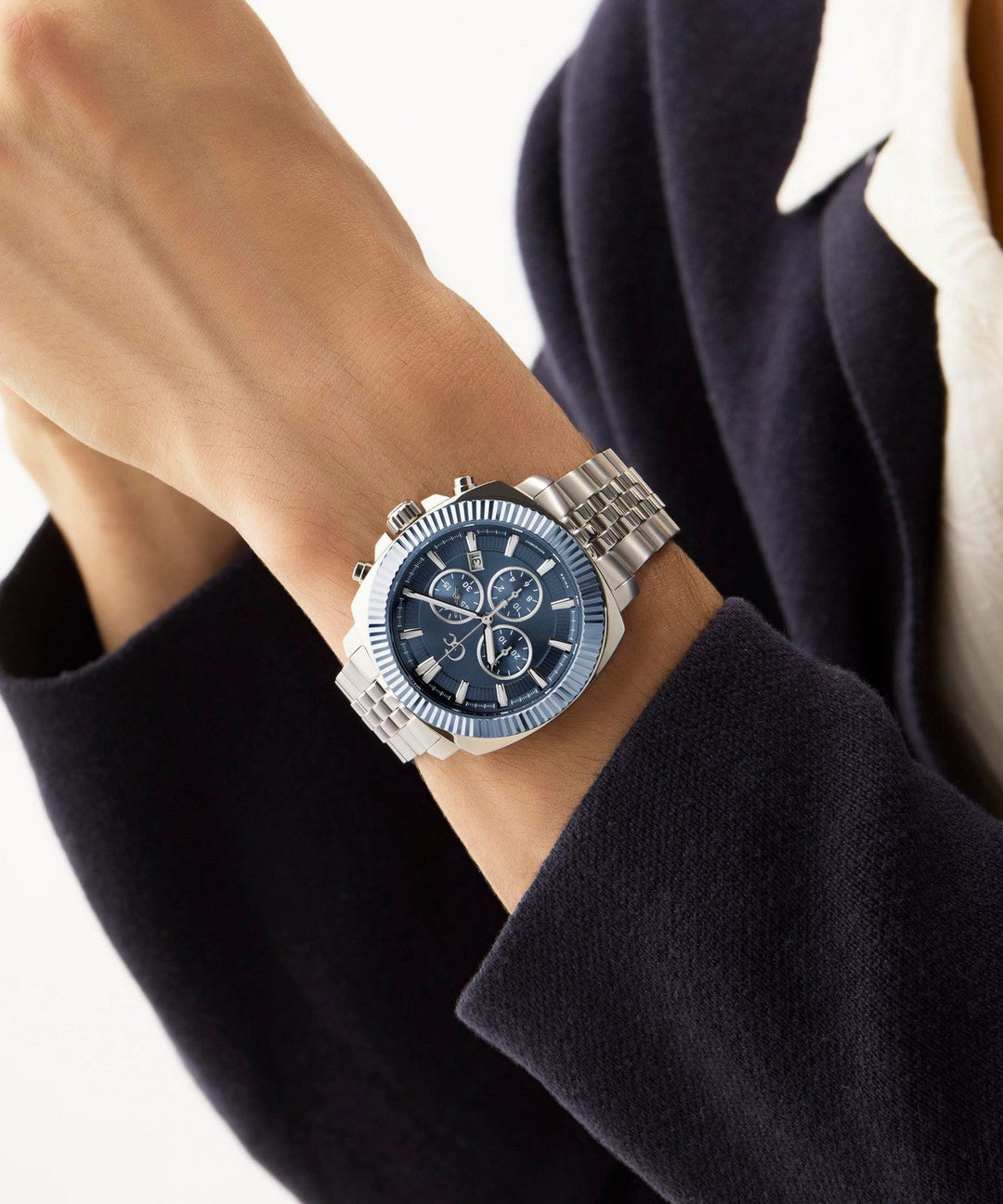 GC Dress Mens Silver & Blue Tone Watch Z46005G7MF