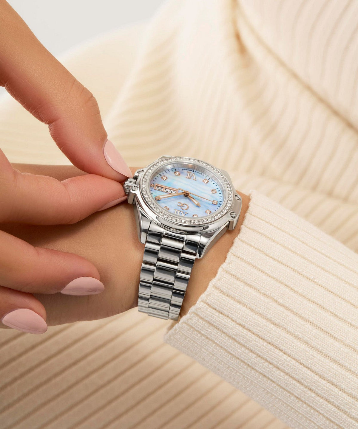GC Sportchic Womens Silver Tone Watch Z53003L7