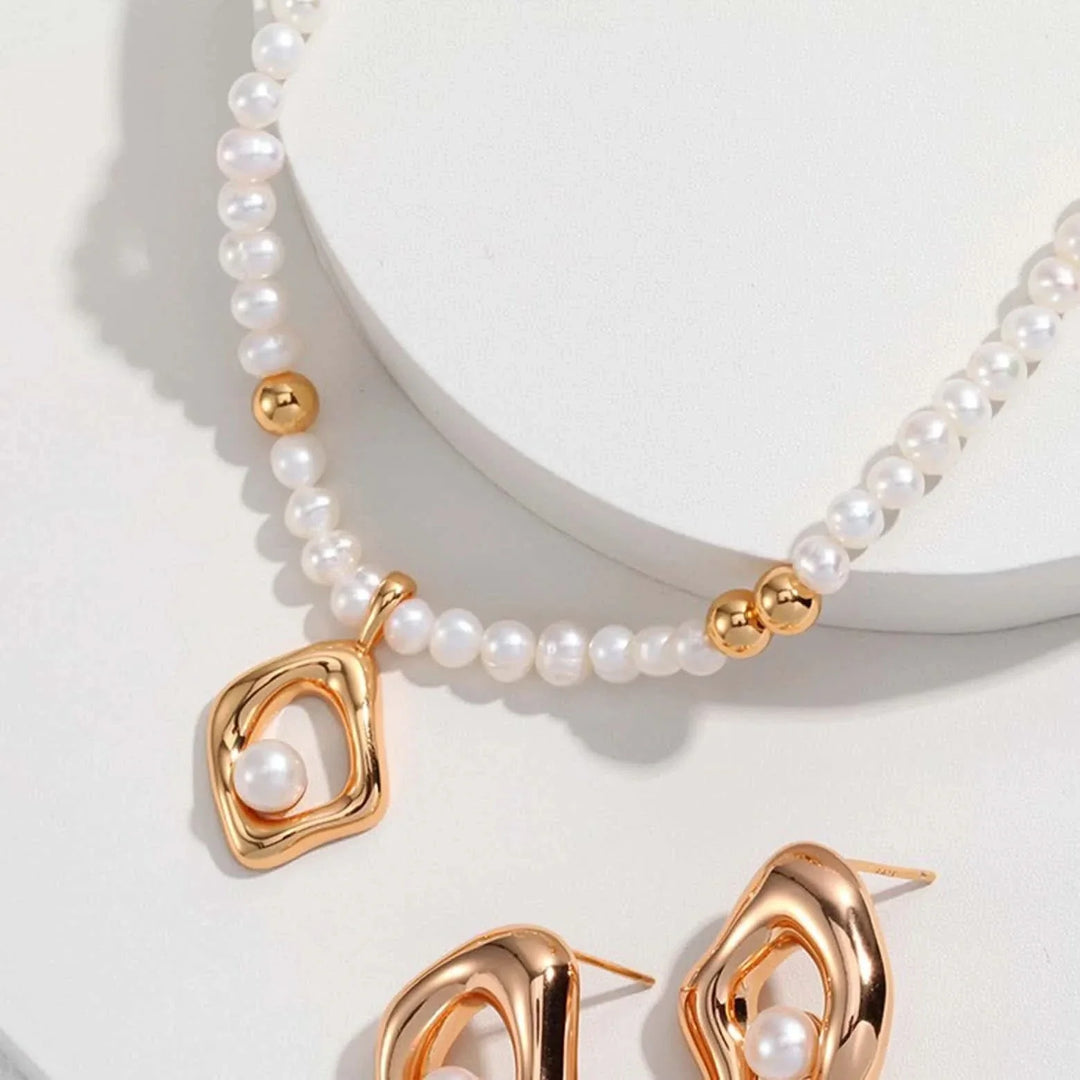 Bead Silver and Gold Pearl Necklace