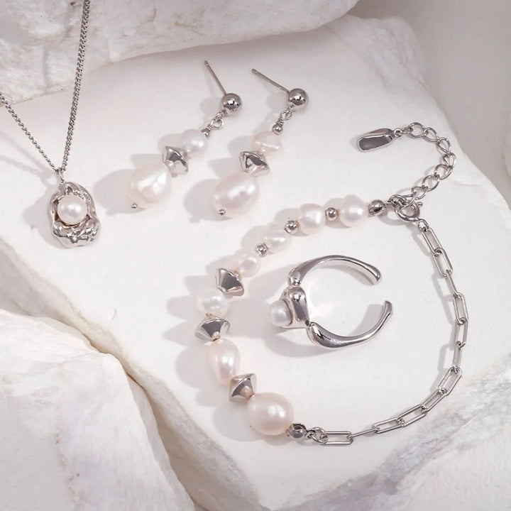 Classic Baroque Pearl Bracelet