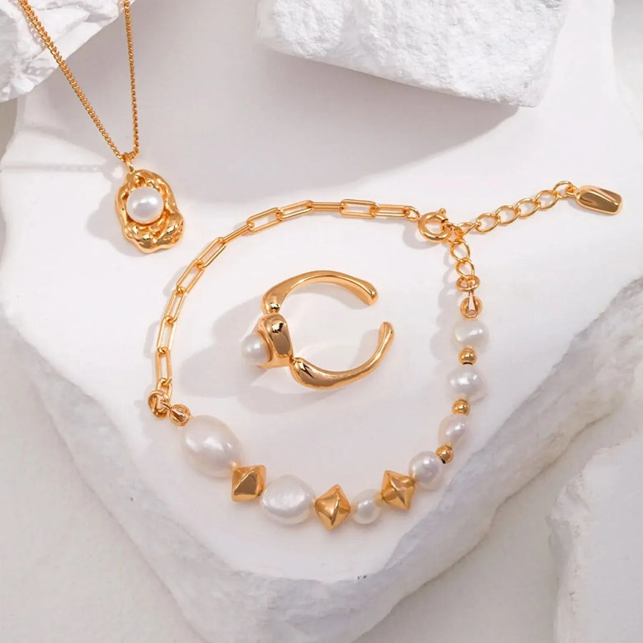 Classic Baroque Pearl Bracelet