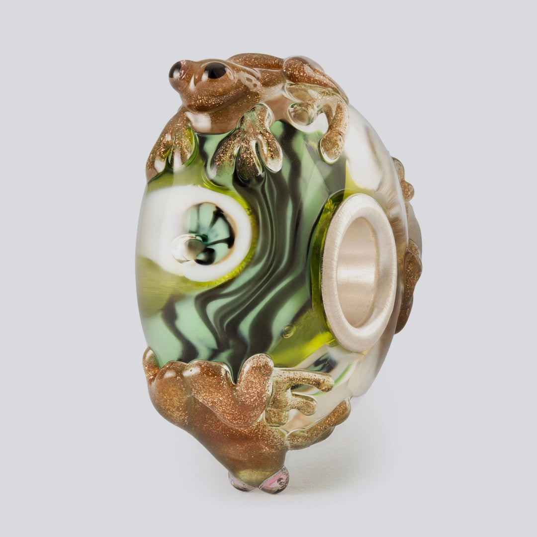 Frog's Embrace Glass Bead TGLBE - 20448TrollbeadsTGLBE - 20448