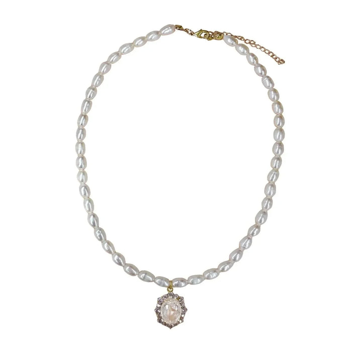 Seeds Pearl Choker Necklace with Crystal Pendant