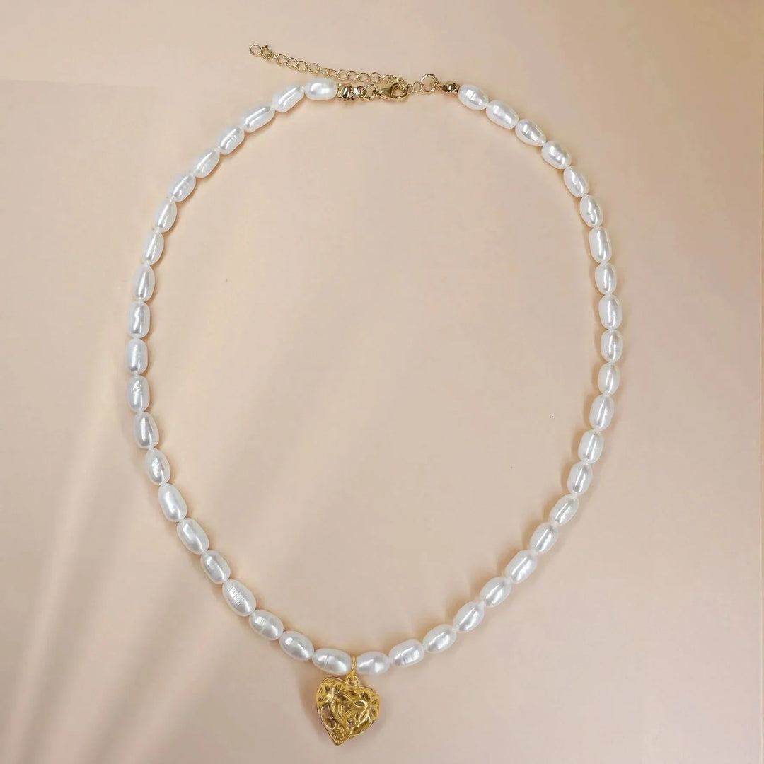 Seeds Choker Pearl Necklace with Gold Heart Pendant