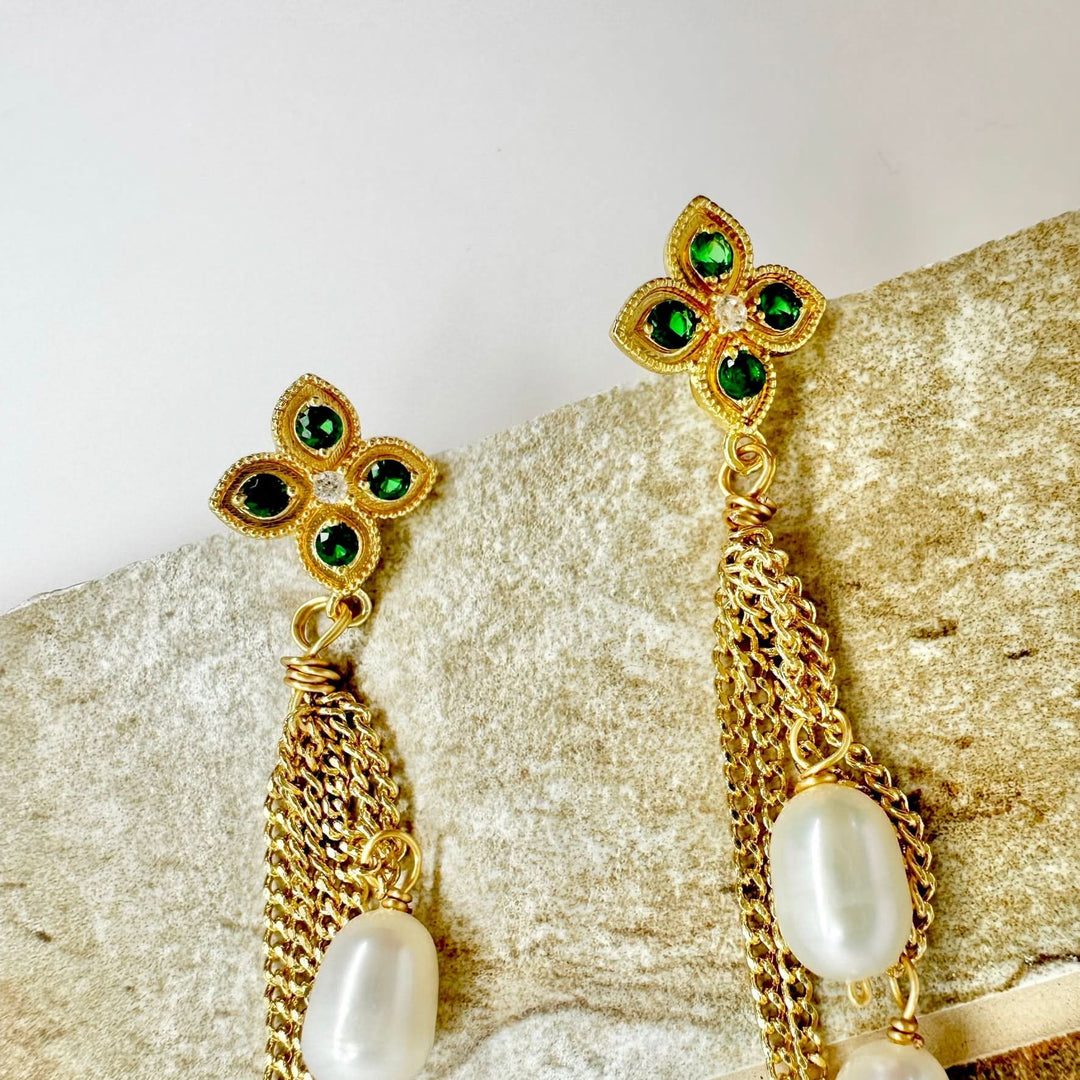 Green diamond chain drop pearl earrings