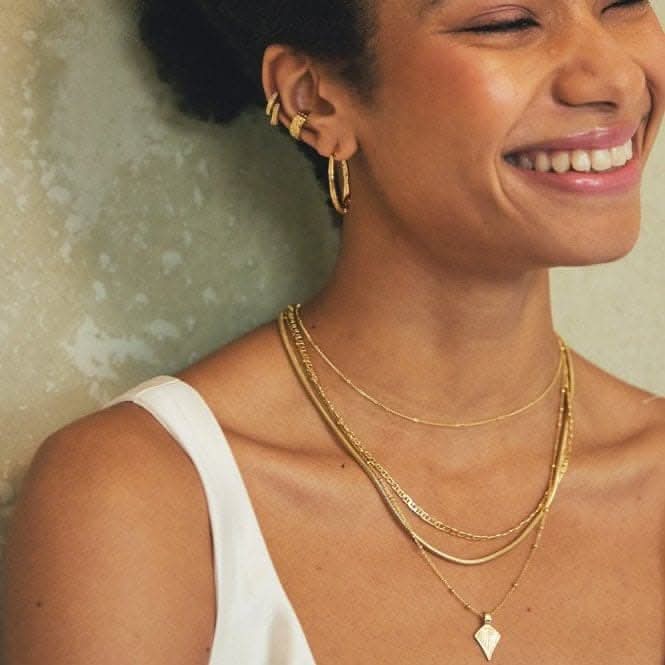 Infinity Chain 18ct Gold Plated Necklace RN07_GPDaisyRN07_GP