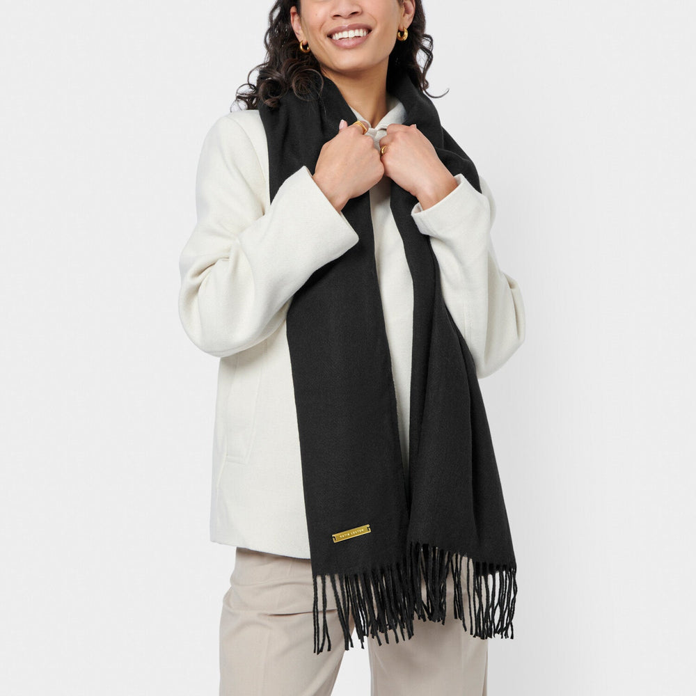 Katie Loxton Black Blanket Scarf KLS616Katie LoxtonKLS616