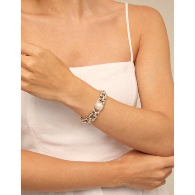 Linda White Metal Pearl Shell BraceletUNOde50PUL2275BPLMTL0U