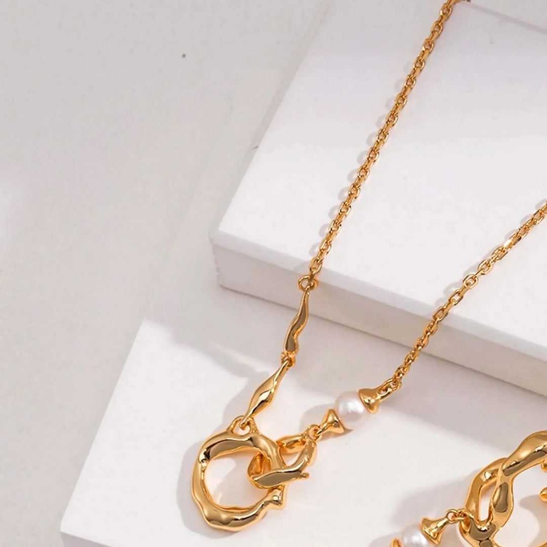 Love Link White Pearl Necklace