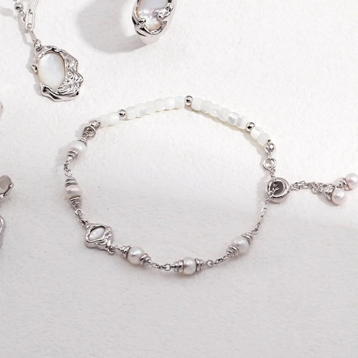 Mother Shell Pearl Bracelet