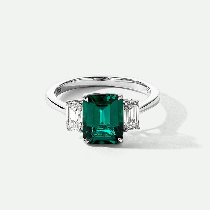 Murphy | 18ct White Gold Created Emerald and Lab Grown Diamond RingCreated BrillianceBA0073095 - O