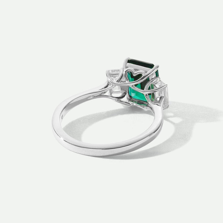 Murphy | 18ct White Gold Created Emerald and Lab Grown Diamond RingCreated BrillianceBA0073095 - O