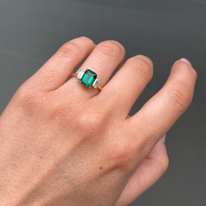 Murphy | 18ct Yellow Gold Created Emerald and Lab Grown Diamond RingCreated BrillianceBA0073131 - O