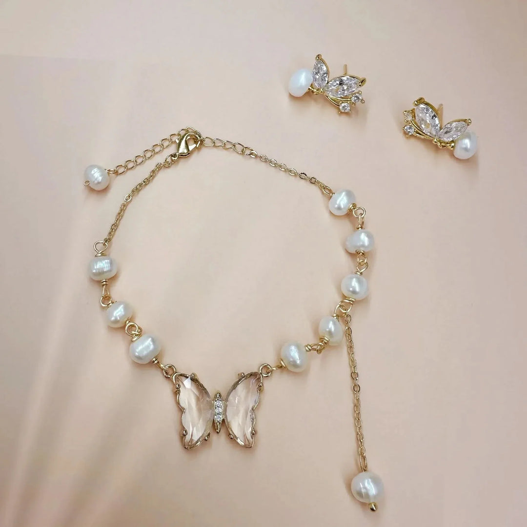 Pearl Butterfly Gold Bracelet - Elegant & Chic Gift