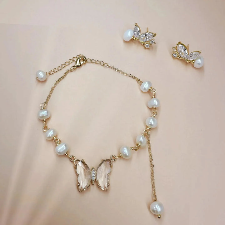 Pearl Butterfly Gold Bracelet - Elegant & Chic Gift