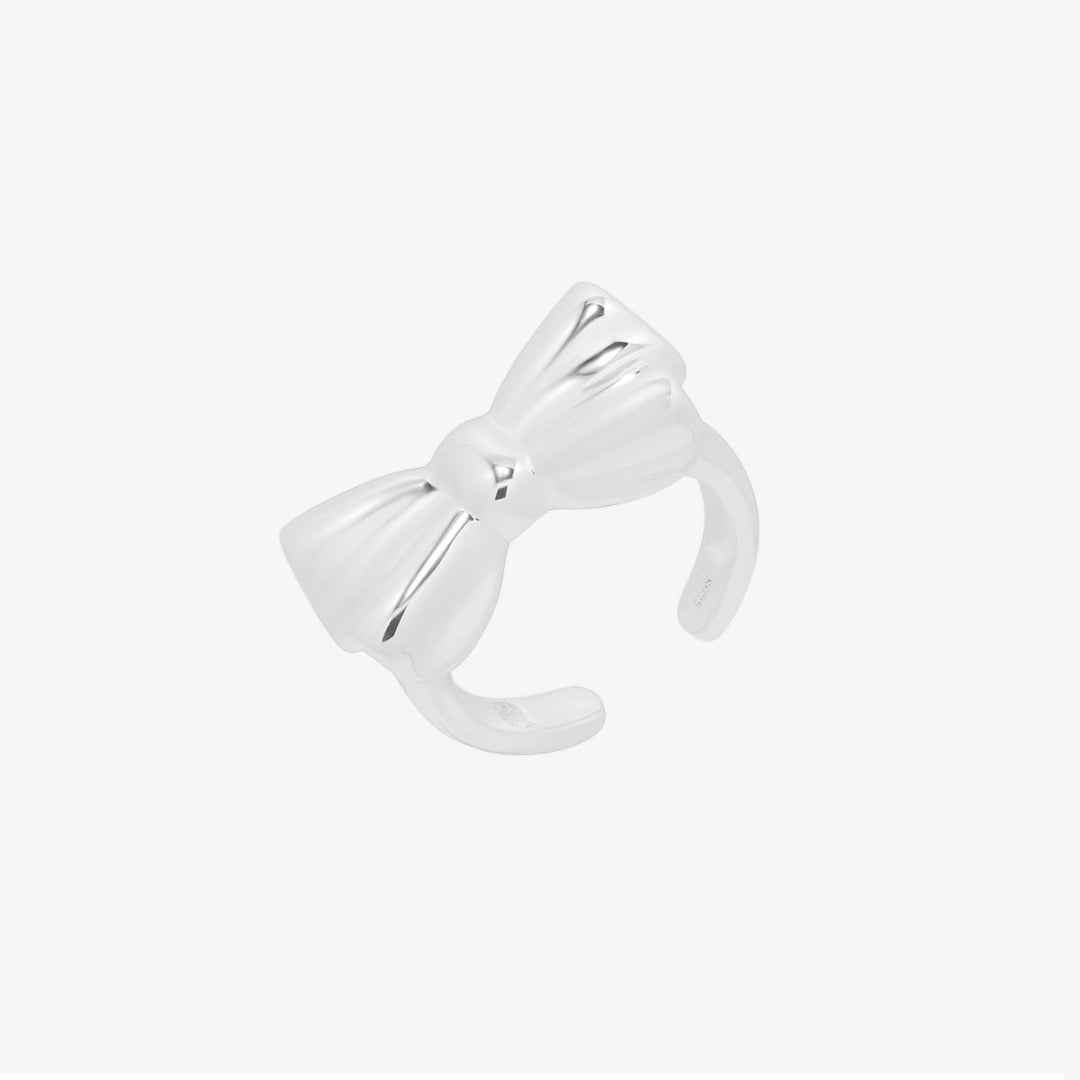 Big bow ring