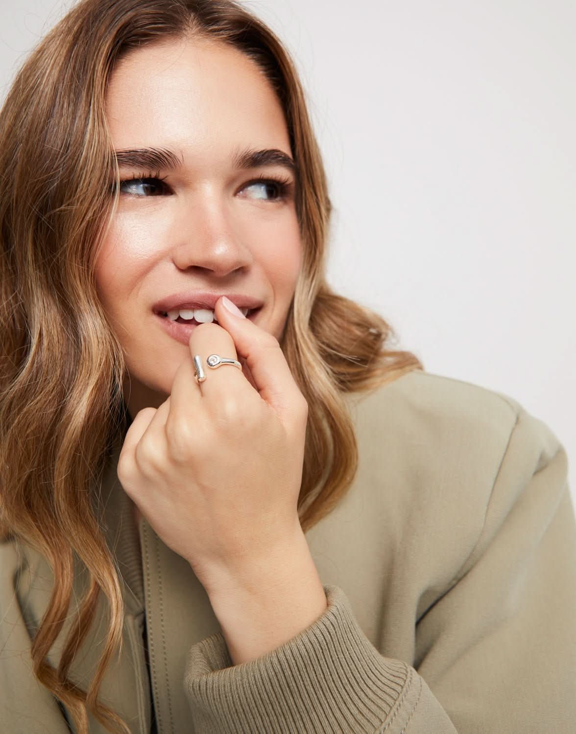 Sterling Silver Plated Ser Indomable White Ring ANI0817BLNMTLUNOde50ANI0817BLNMTL12