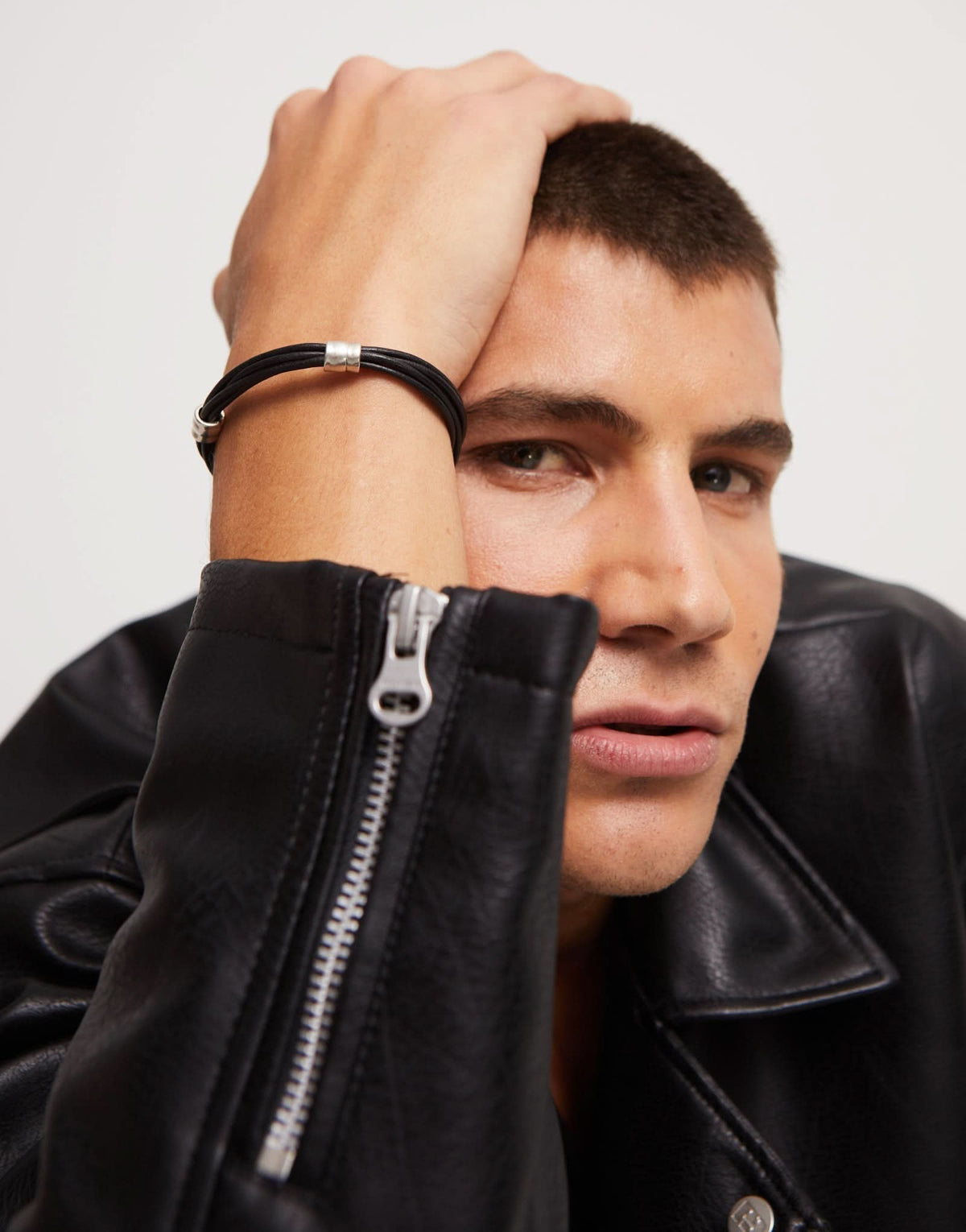 Sterling Silver Plated Ser Natural Black Bracelet PUL2492NGRMTLXUNOde50PUL2492NGRMTLXL
