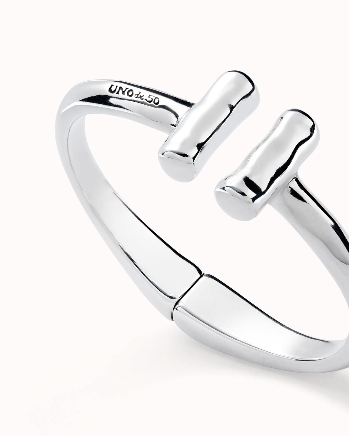 Sterling Silver Plated Ser Natural Silver Bangle PUL2443MTL0000UNOde50PUL2443MTL0000L