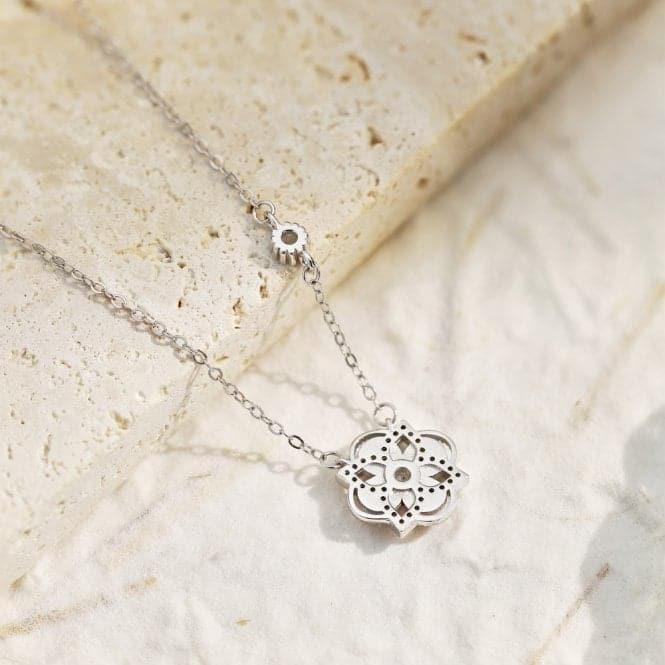 Sterling Silver Rhodium Plated Sparkling Zirconia Lucky 4 Leaf Necklace ERLN027Ellie Rose LondonERLN027