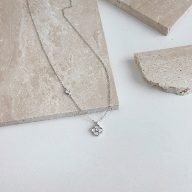 Sterling Silver Rhodium Plated White Lucky 4 Leaf Necklace ERLN034Ellie Rose LondonERLN034