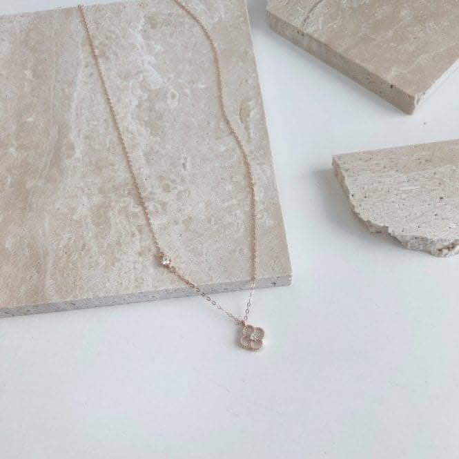 Sterling Silver Rose Gold Plated White Lucky 4 Leaf Necklace ERLN032Ellie Rose LondonERLN032