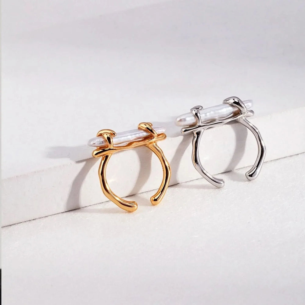 Stick Baroque Pearl Ring